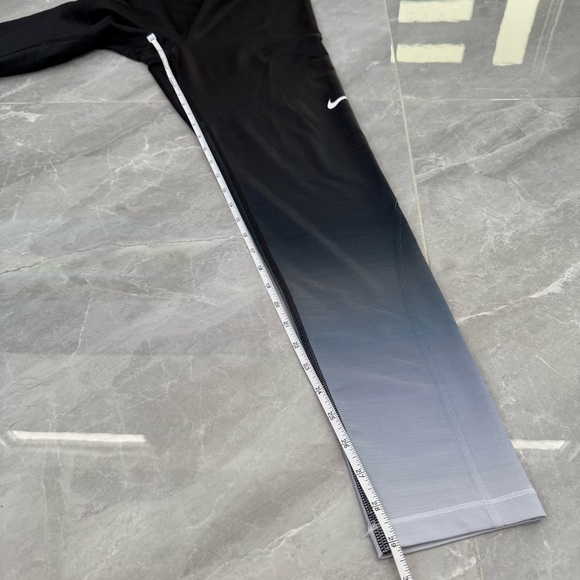 Women’s Nike Pro Hyperwarm Training Ombré Workout Athletic Leggings XL - Picture 16 of 16